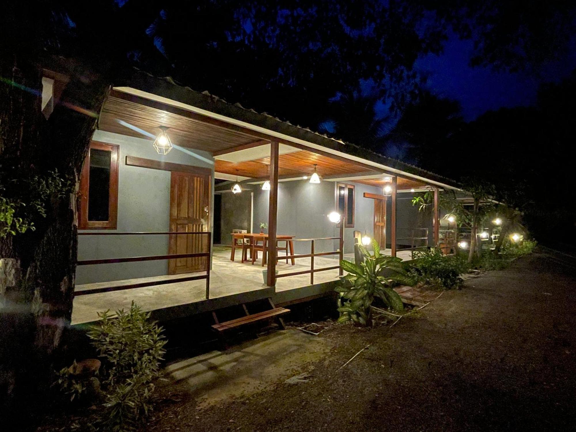 Coco * Samut Sakhon
